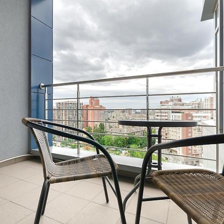 Petrovdom Apartaments 11-212 In Rc Central Park, 7 John Mccain Street Kiev Buitenkant foto